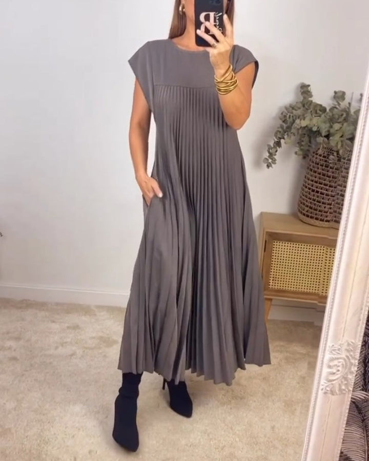 Sophia - Elegant Spliced Pleated Maxi Dress