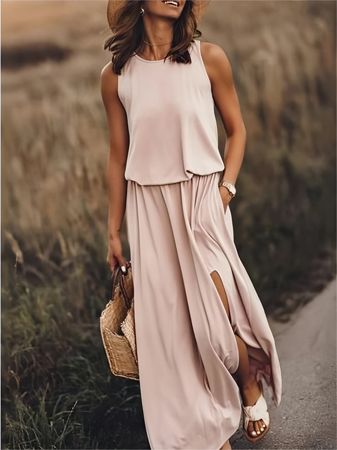 Minerva - Sleeveless Maxi Gown