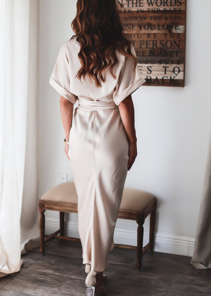 Jelline - The Essence of Modern Elegance