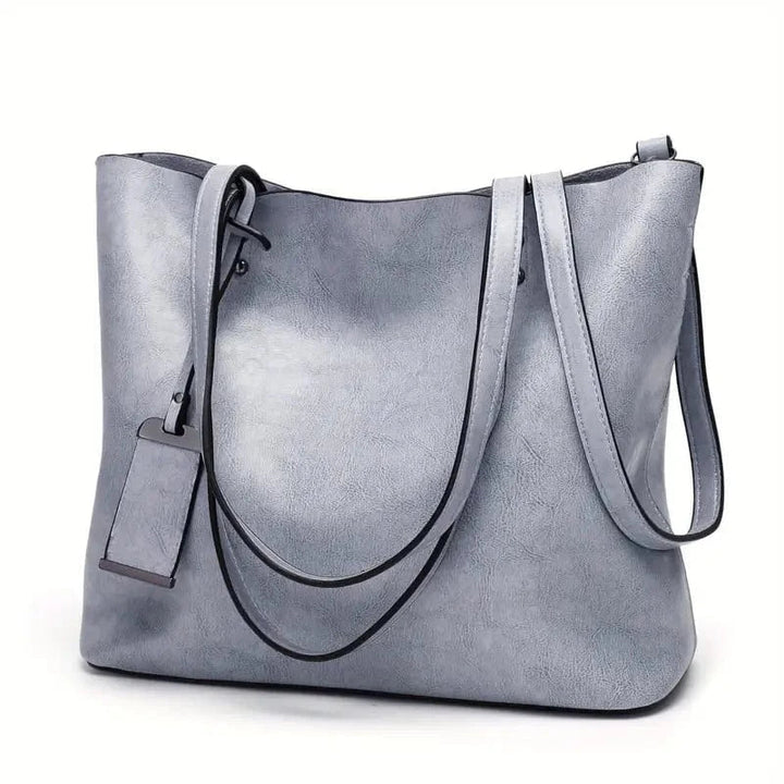 Elegant and versatile leather handbag